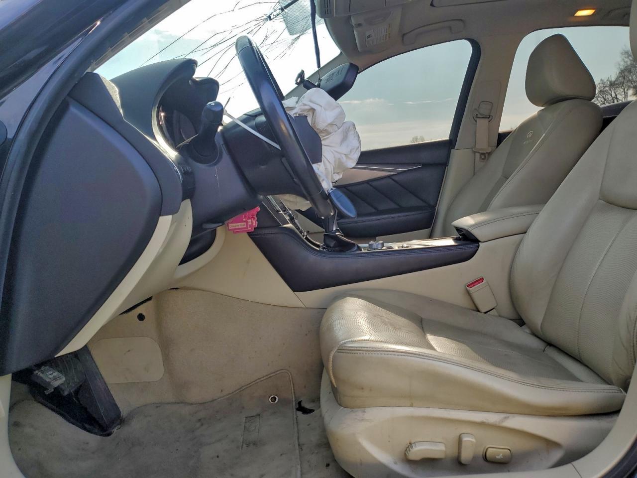 INFINITI Q50 Base