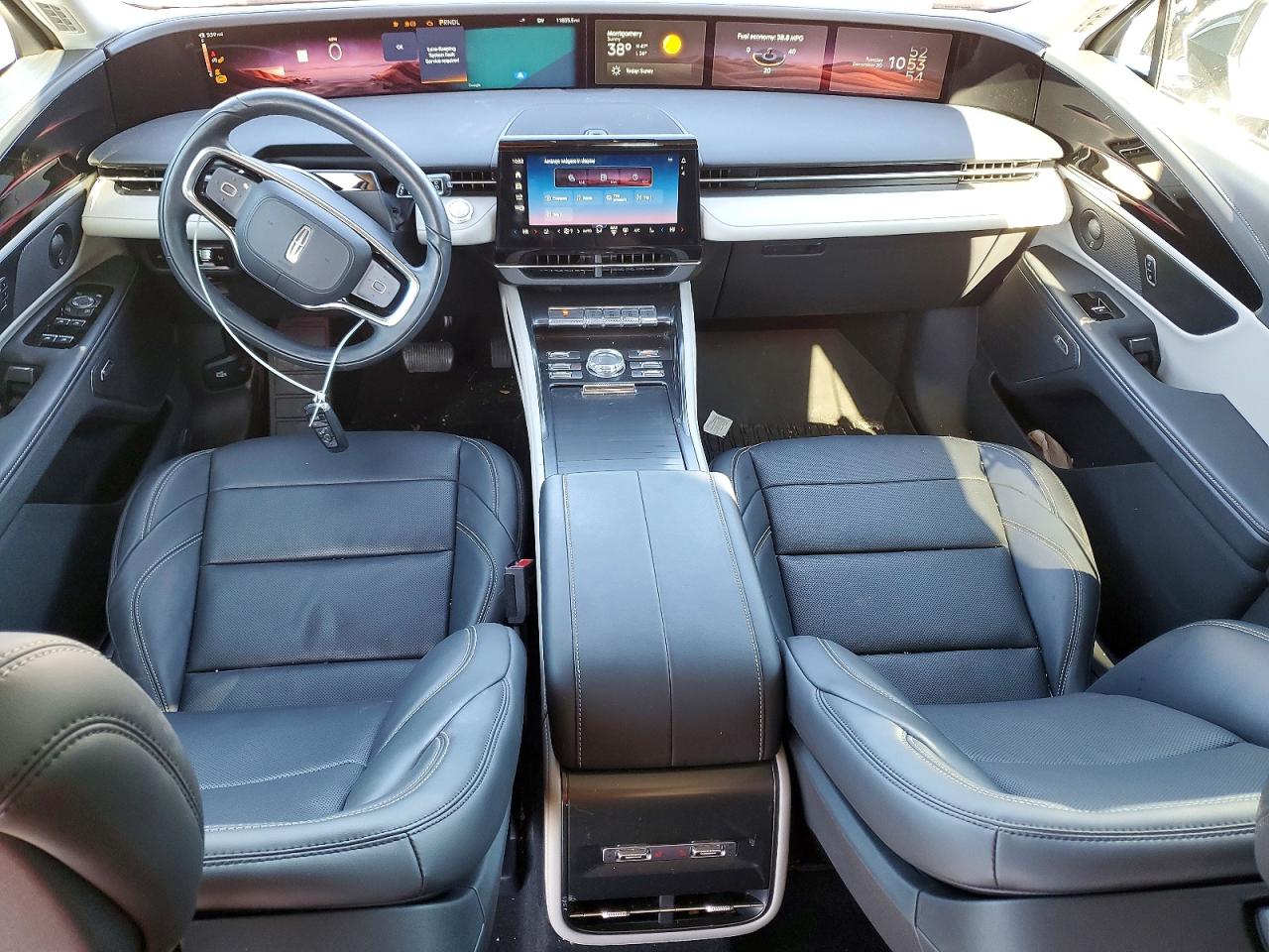 Lincoln Nautilus P Premiere