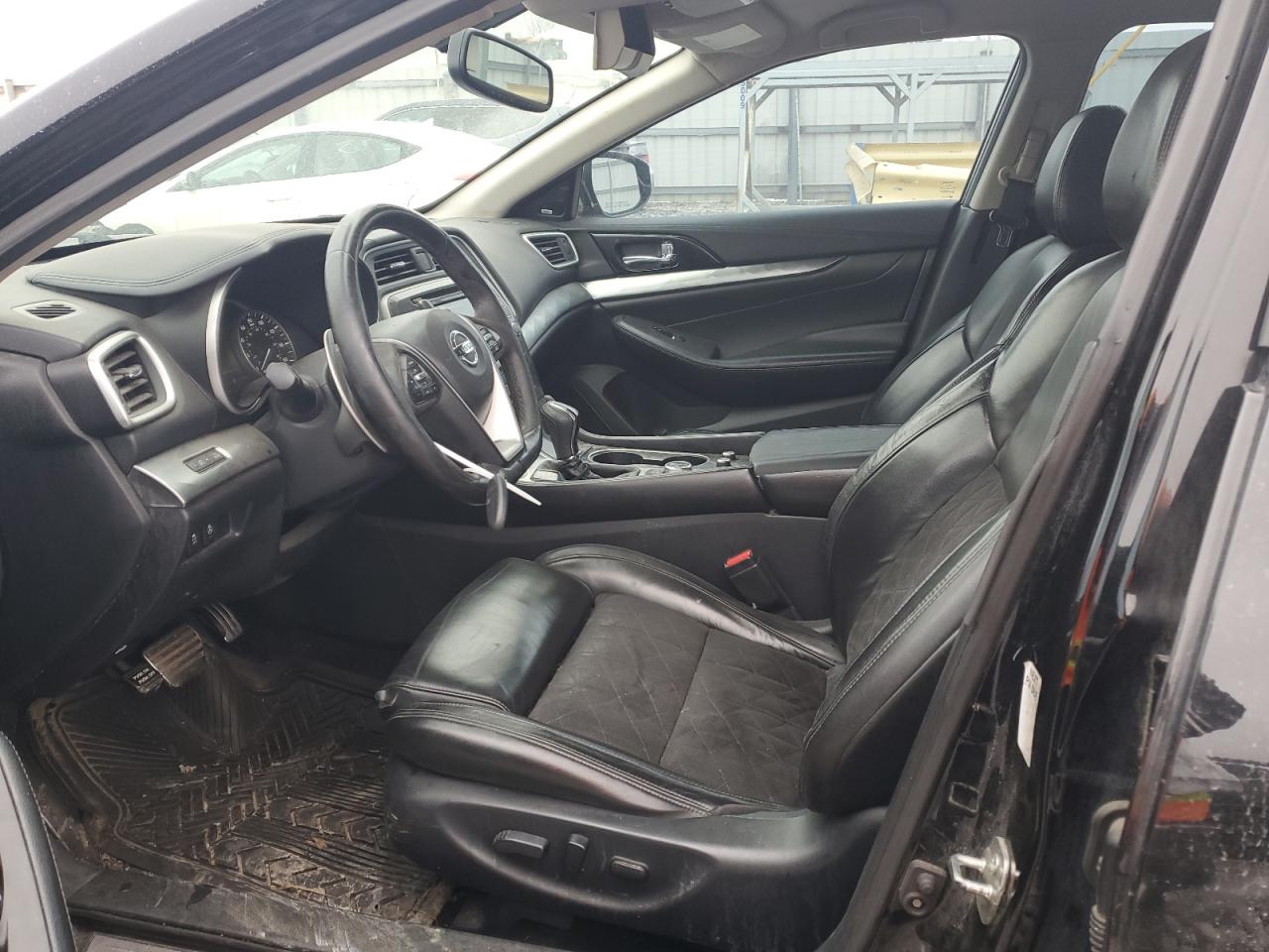 Nissan Maxima 3.5s