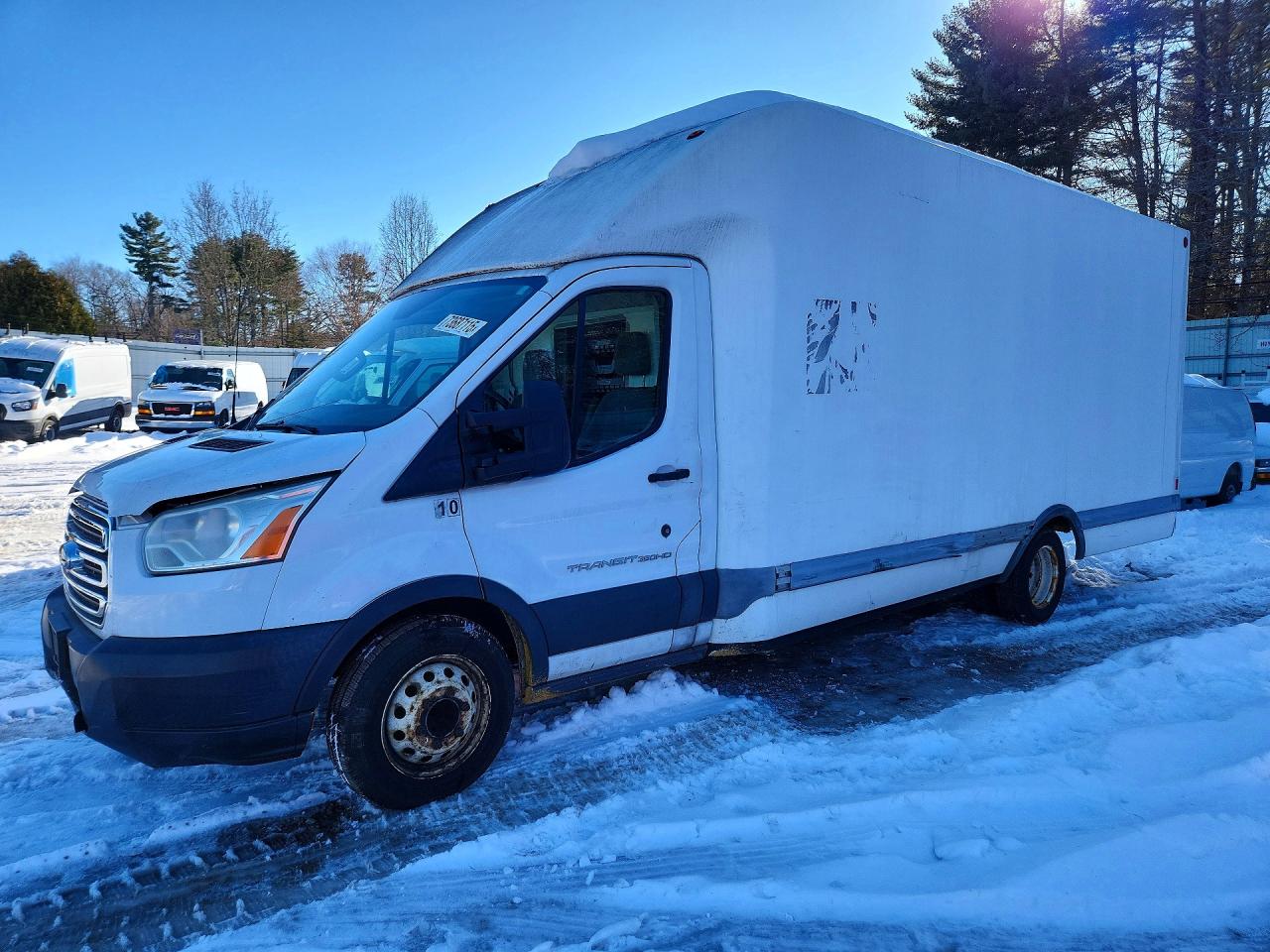 Salvage Ford Transit Image