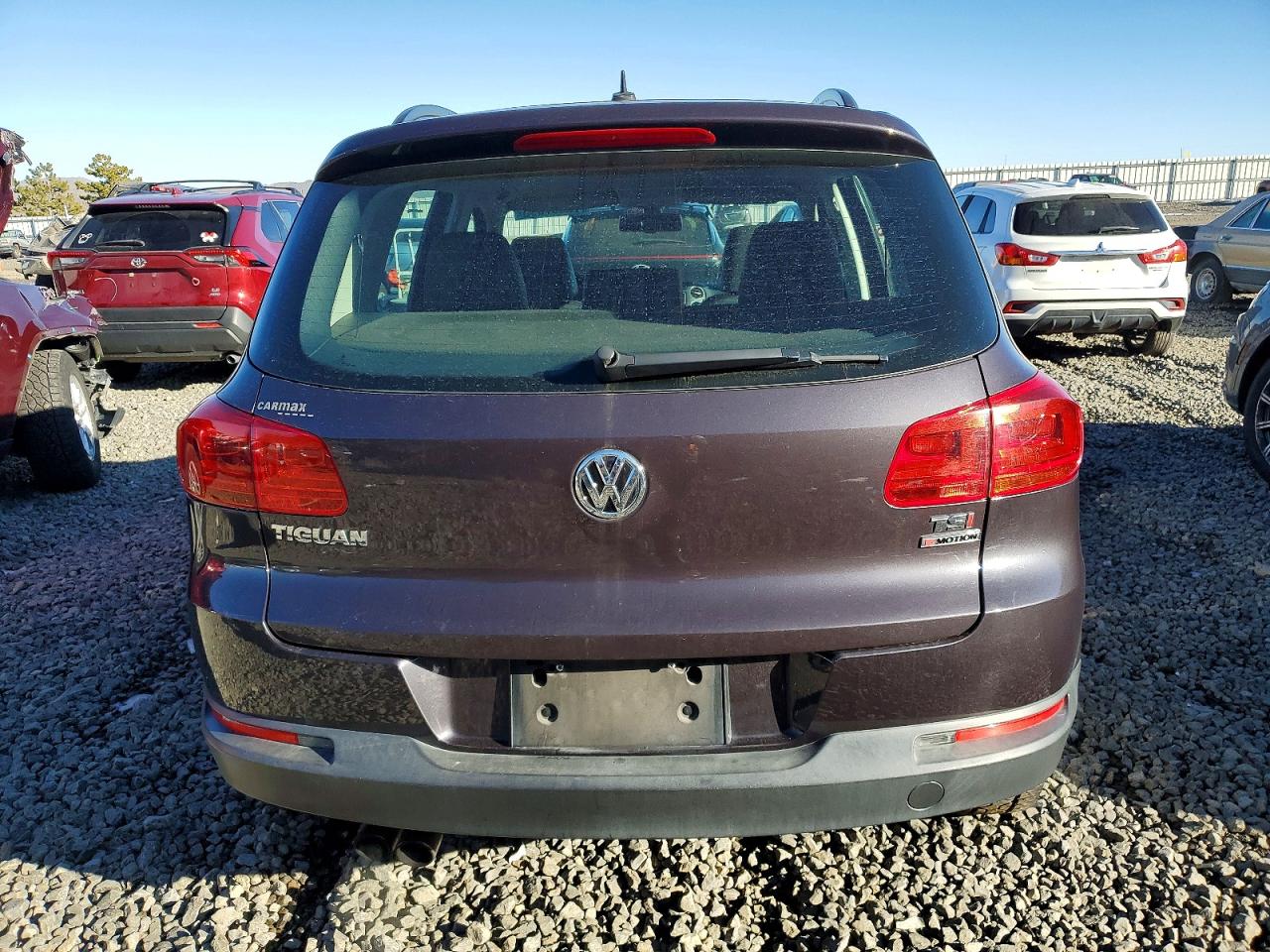 Volkswagen Tiguan S
