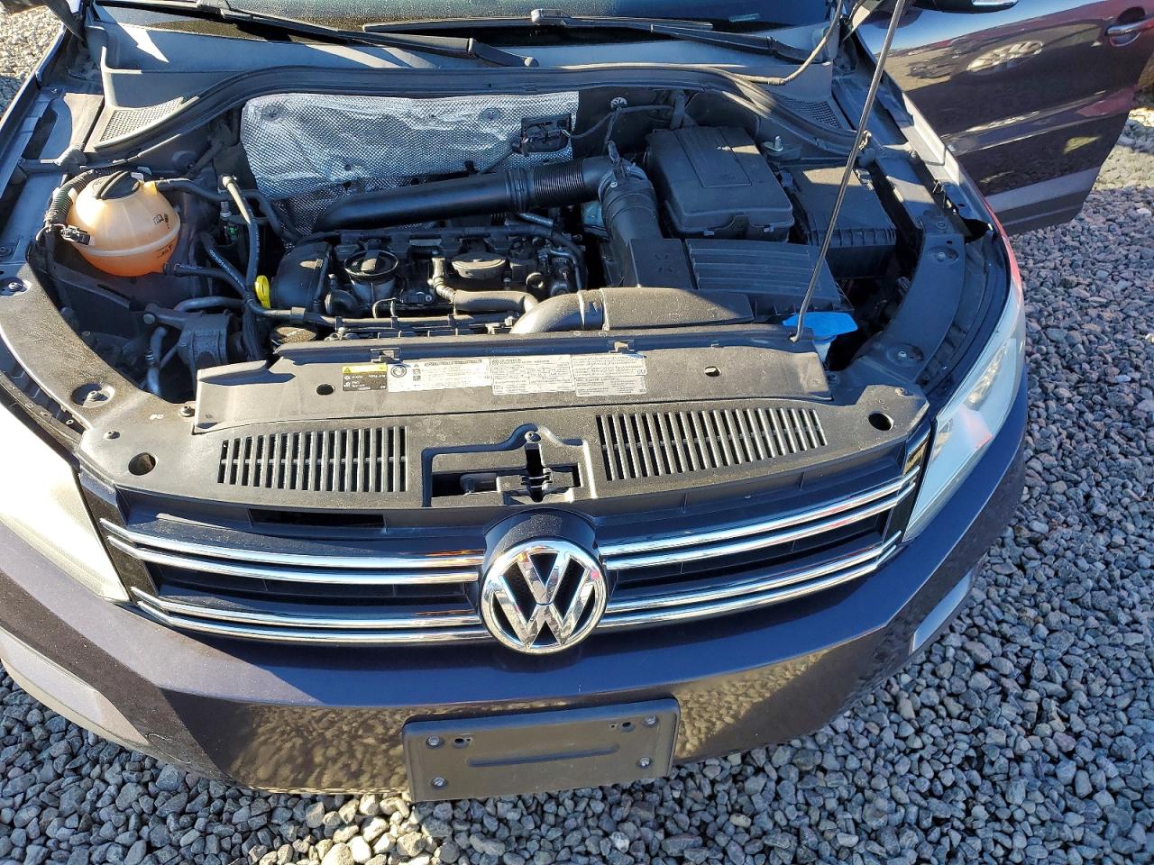 Volkswagen Tiguan S