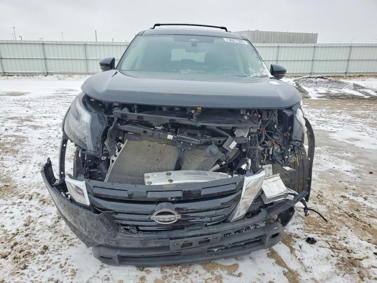 Nissan Pathfinder Sv