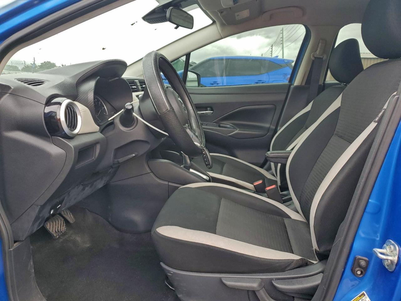 Nissan Versa Sv