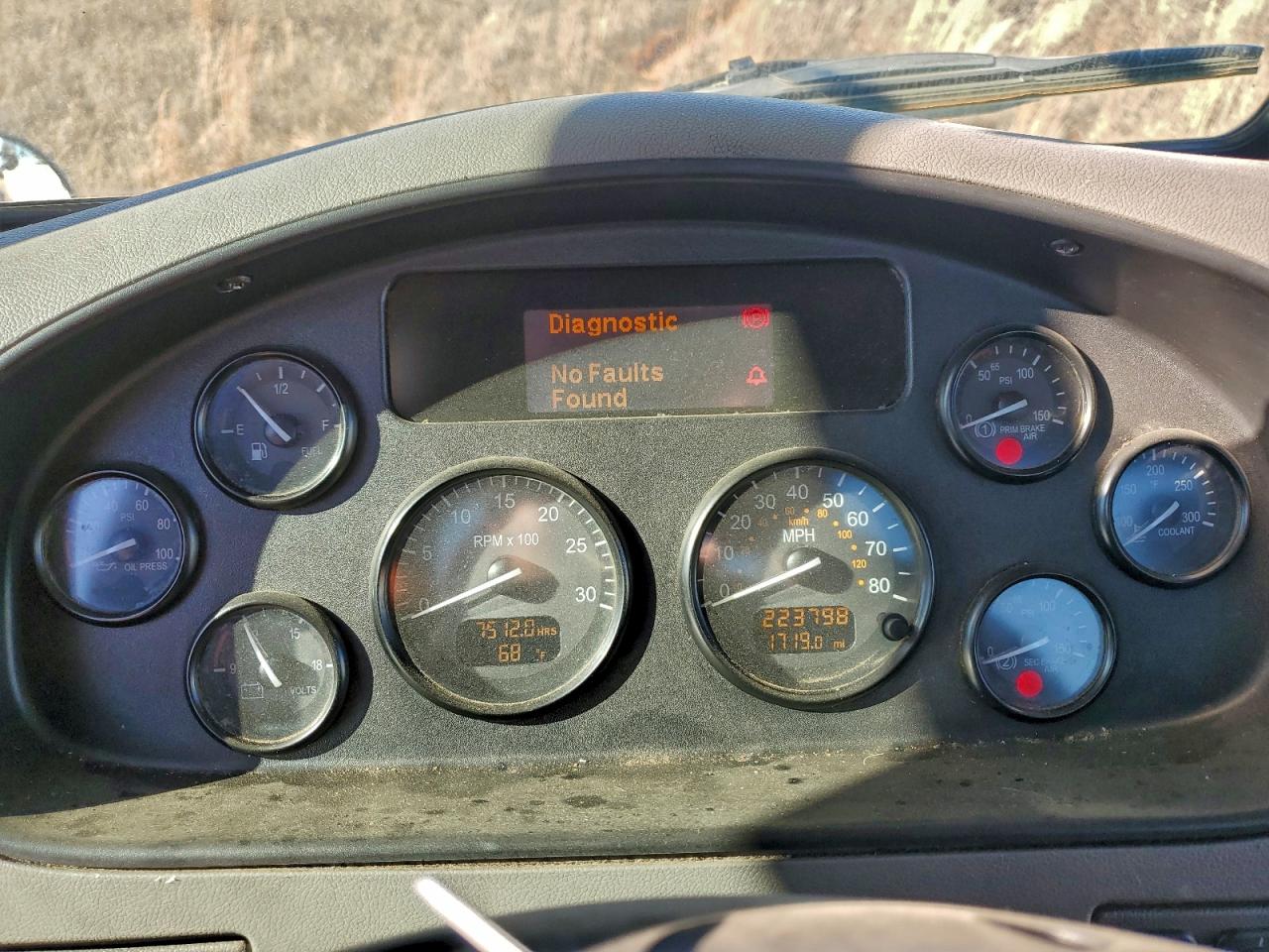 Peterbilt 348