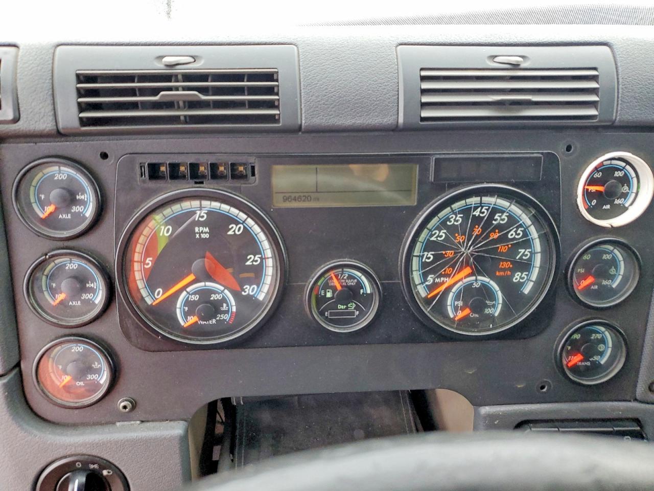 Freightliner Cascadia 1