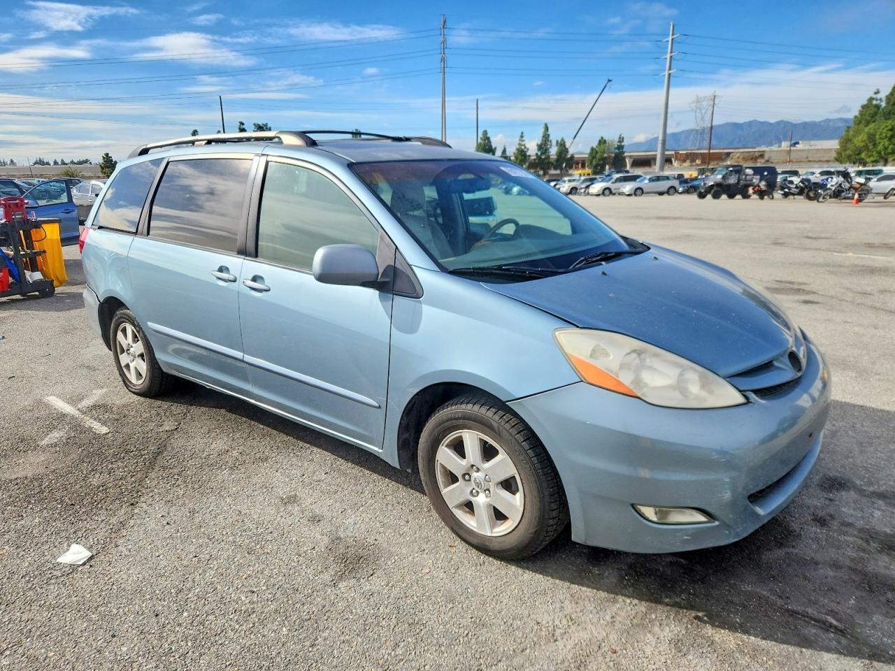 Toyota Sienna Xle