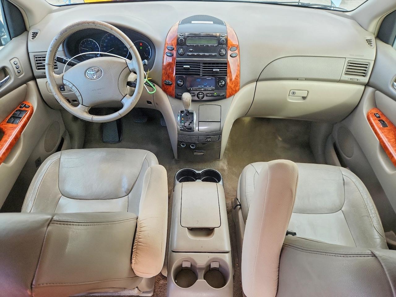 Toyota Sienna Xle