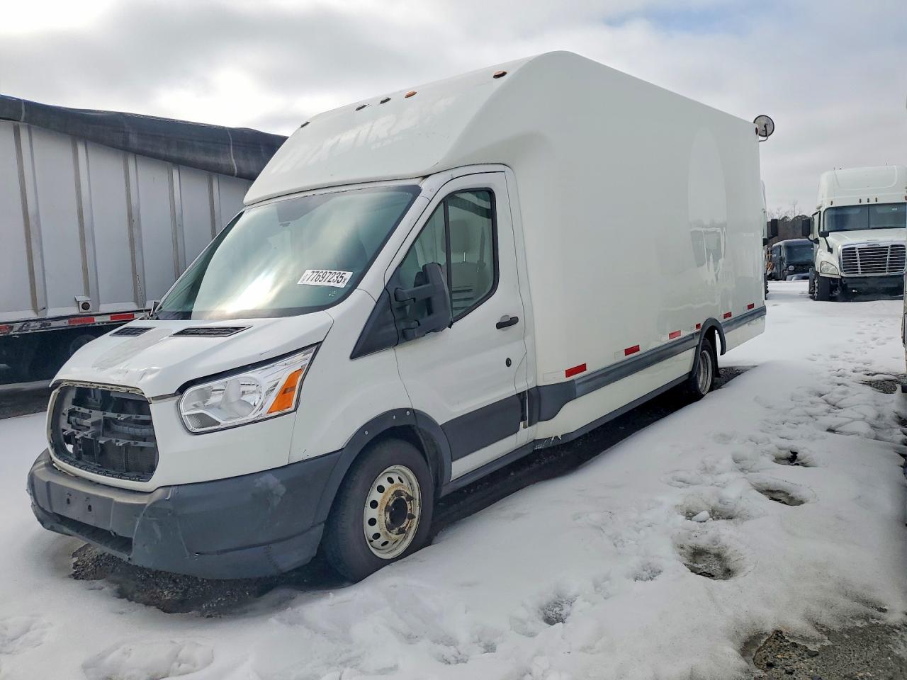 Salvage Ford Transit Image