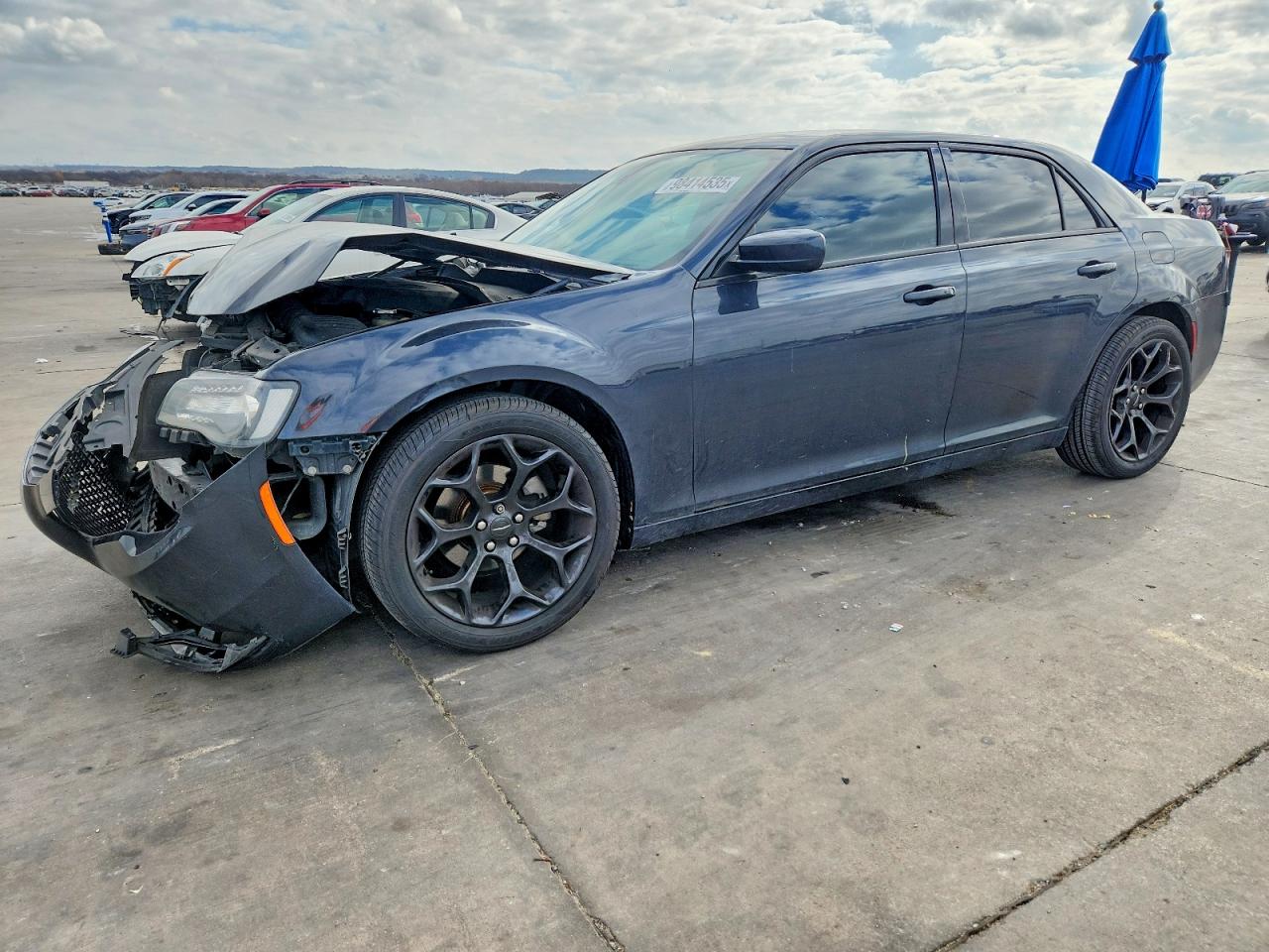 Salvage Chrysler 300 Image
