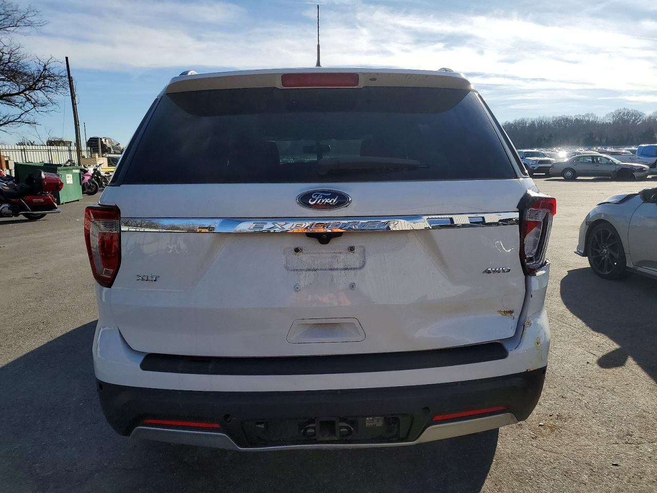Ford Explorer Xlt