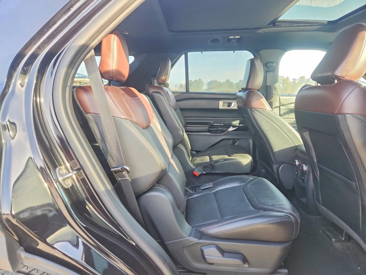 Ford Explorer Platinum