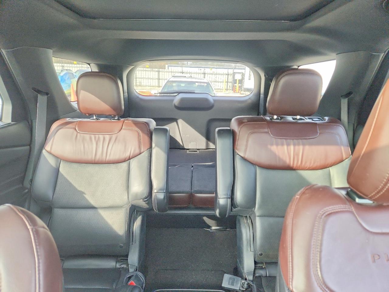 Ford Explorer Platinum
