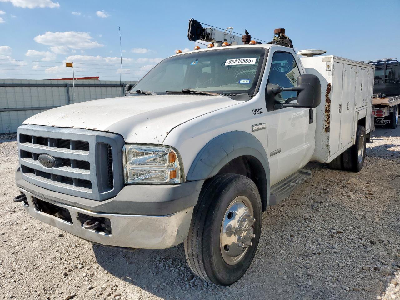 Salvage Ford F-550 Image