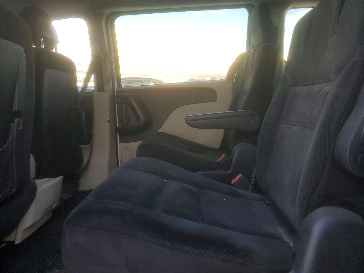 Dodge Caravan Sxt