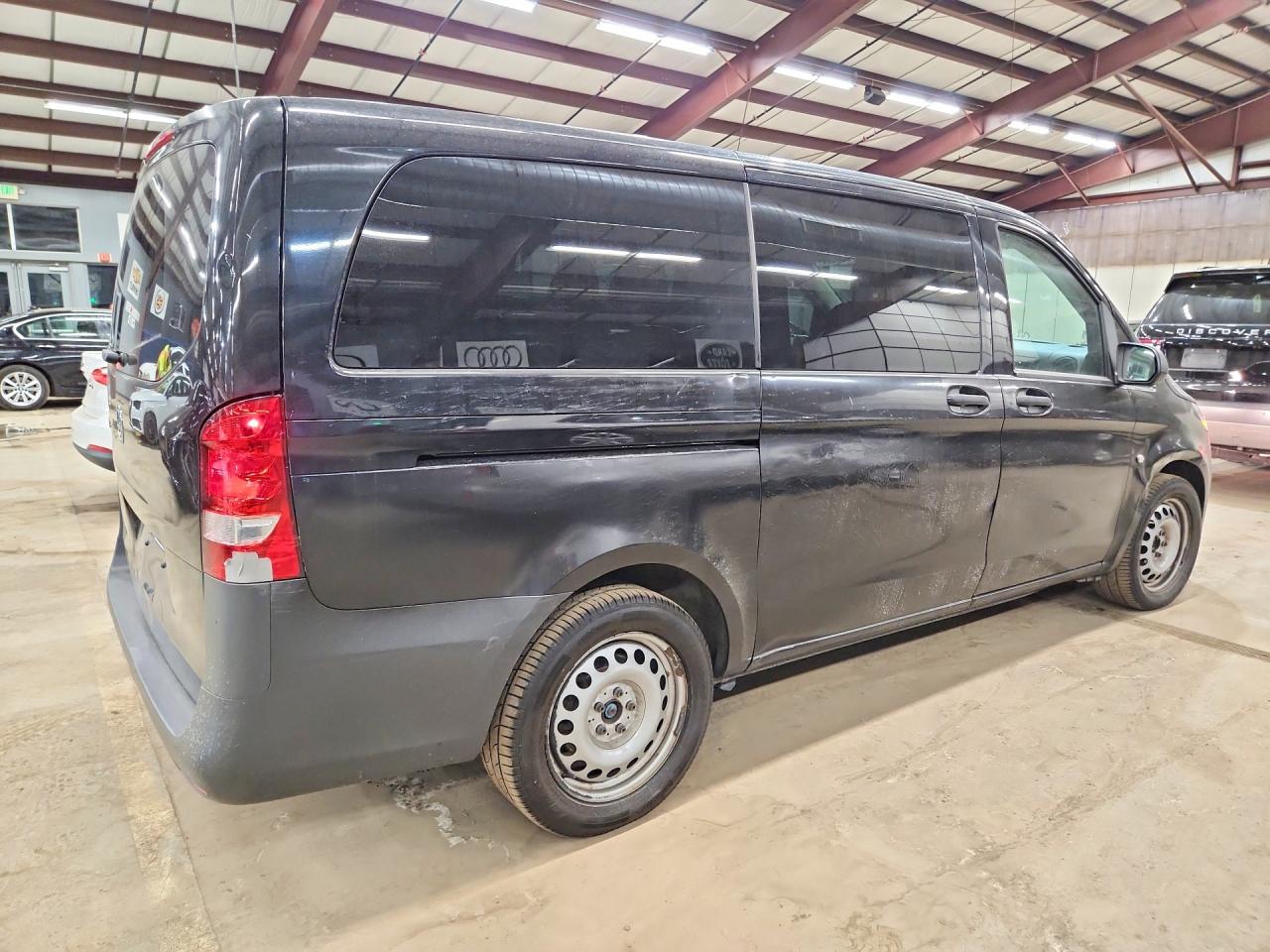 Mercedes-Benz Metris