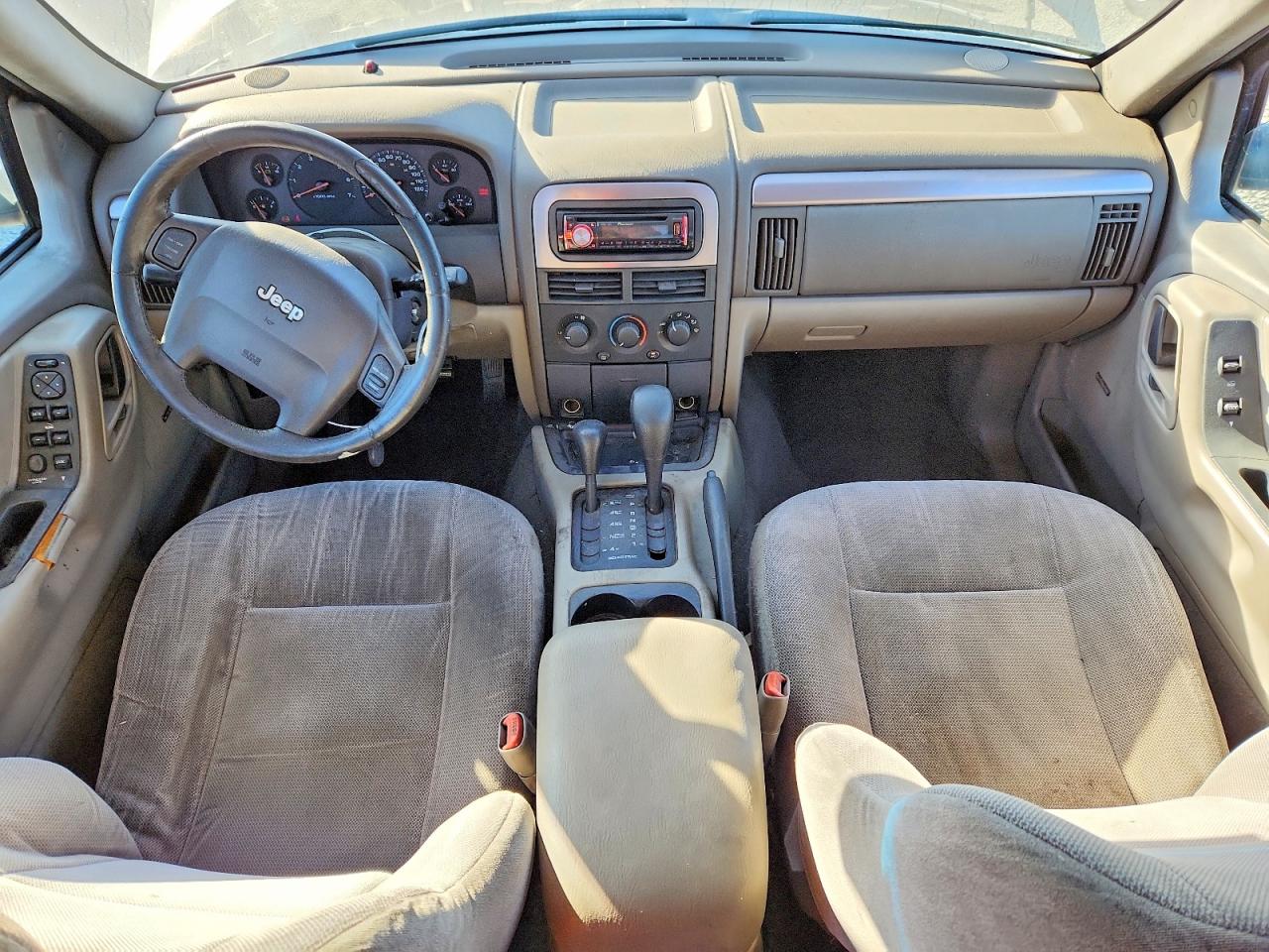 Jeep Grand Cherokee Laredo