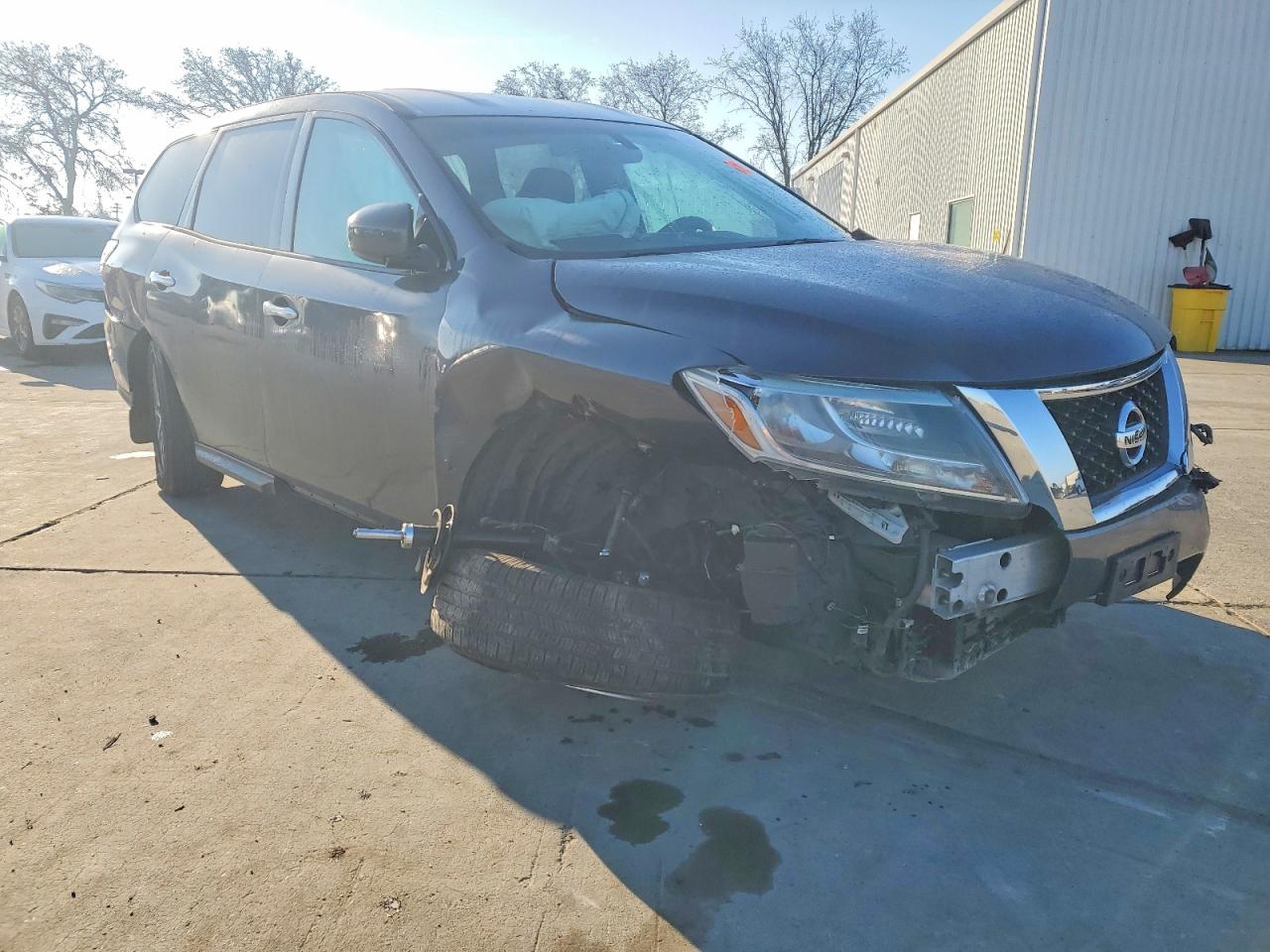 Nissan Pathfinder S