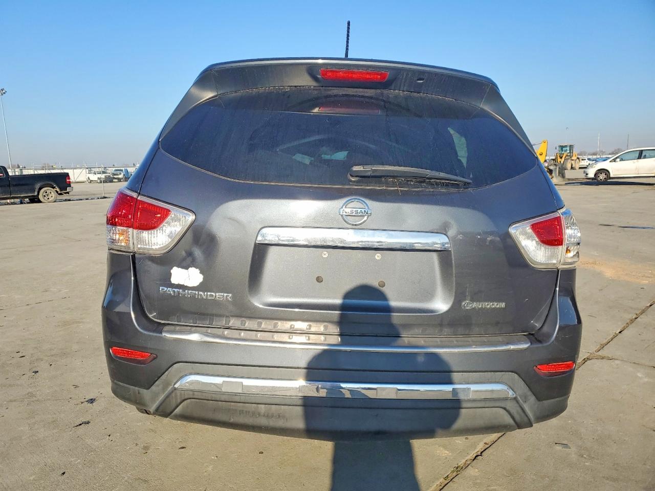 Nissan Pathfinder S