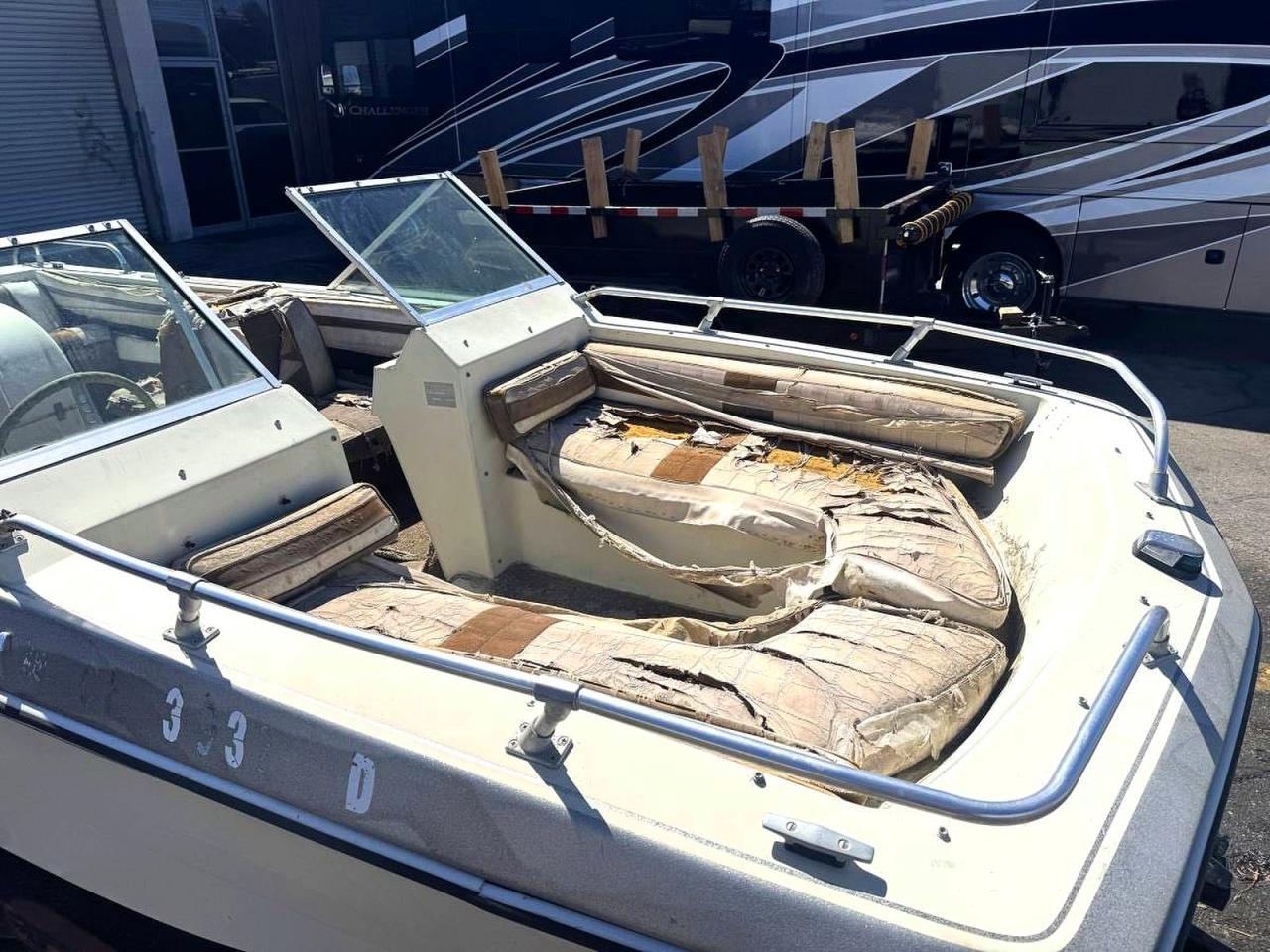 Galaxy Tri hull R