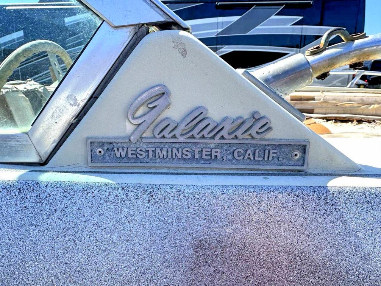 Galaxy Tri hull R