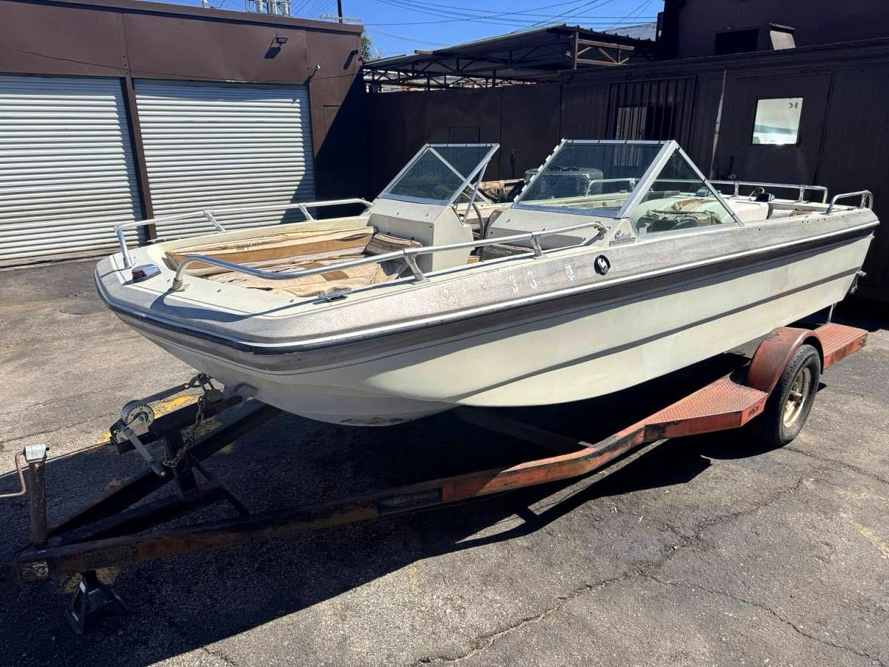 Galaxy Tri hull R