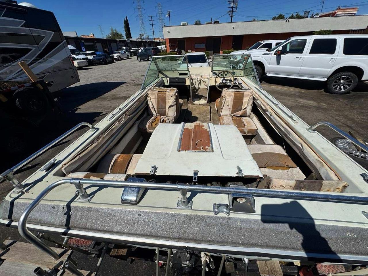 Galaxy Tri hull R