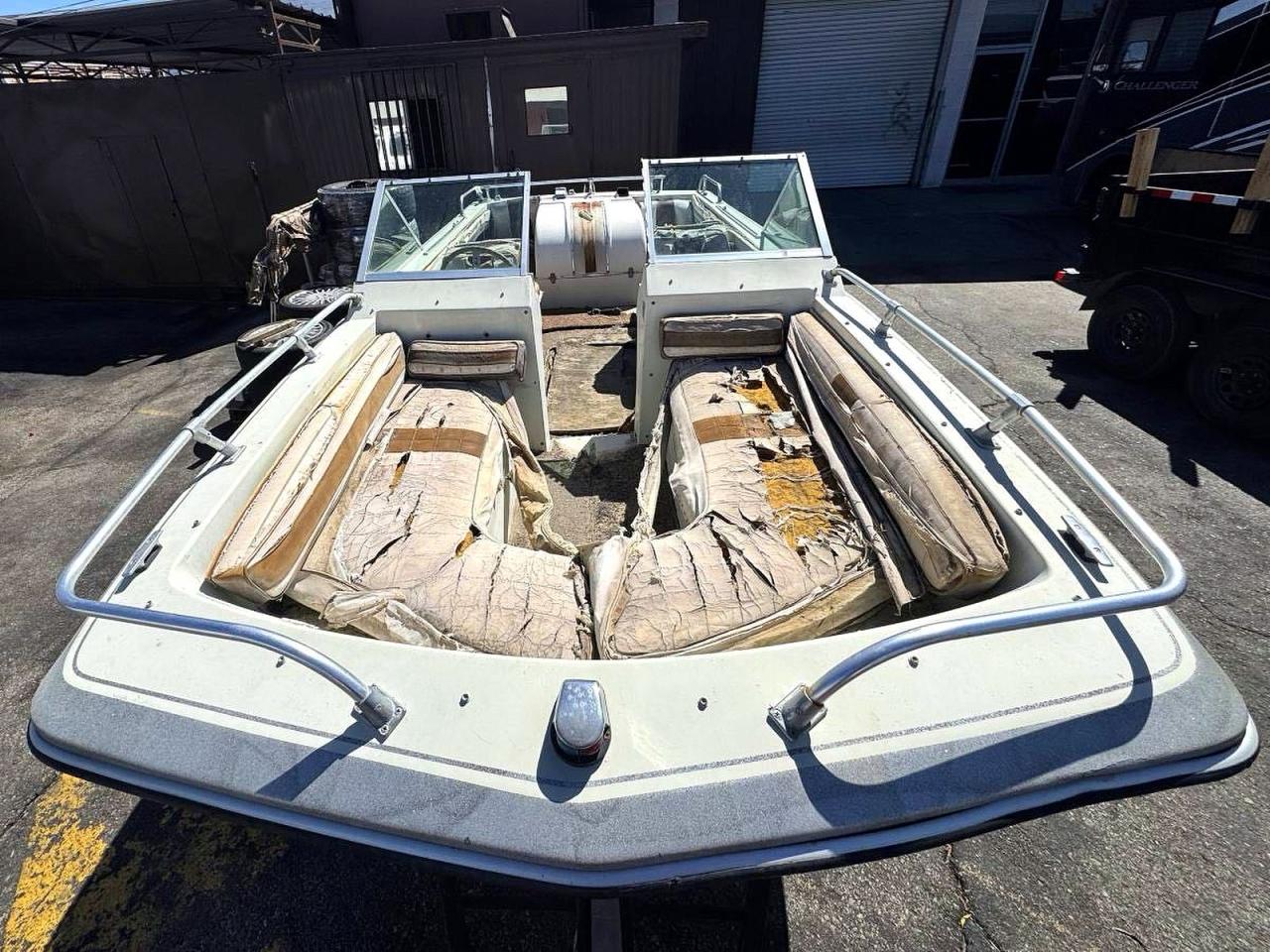 Galaxy Tri hull R