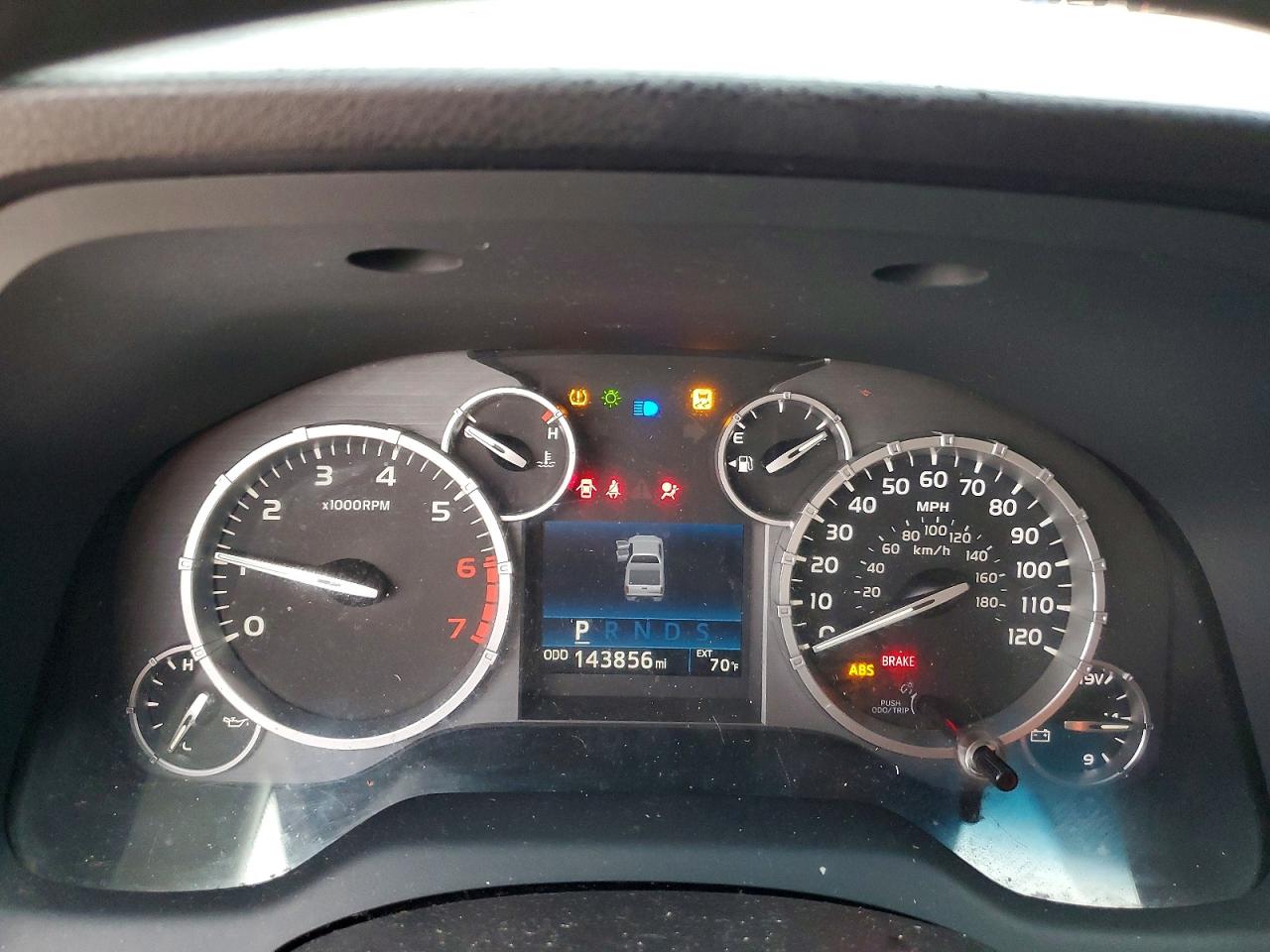 Toyota Tundra Crewmax Sr5