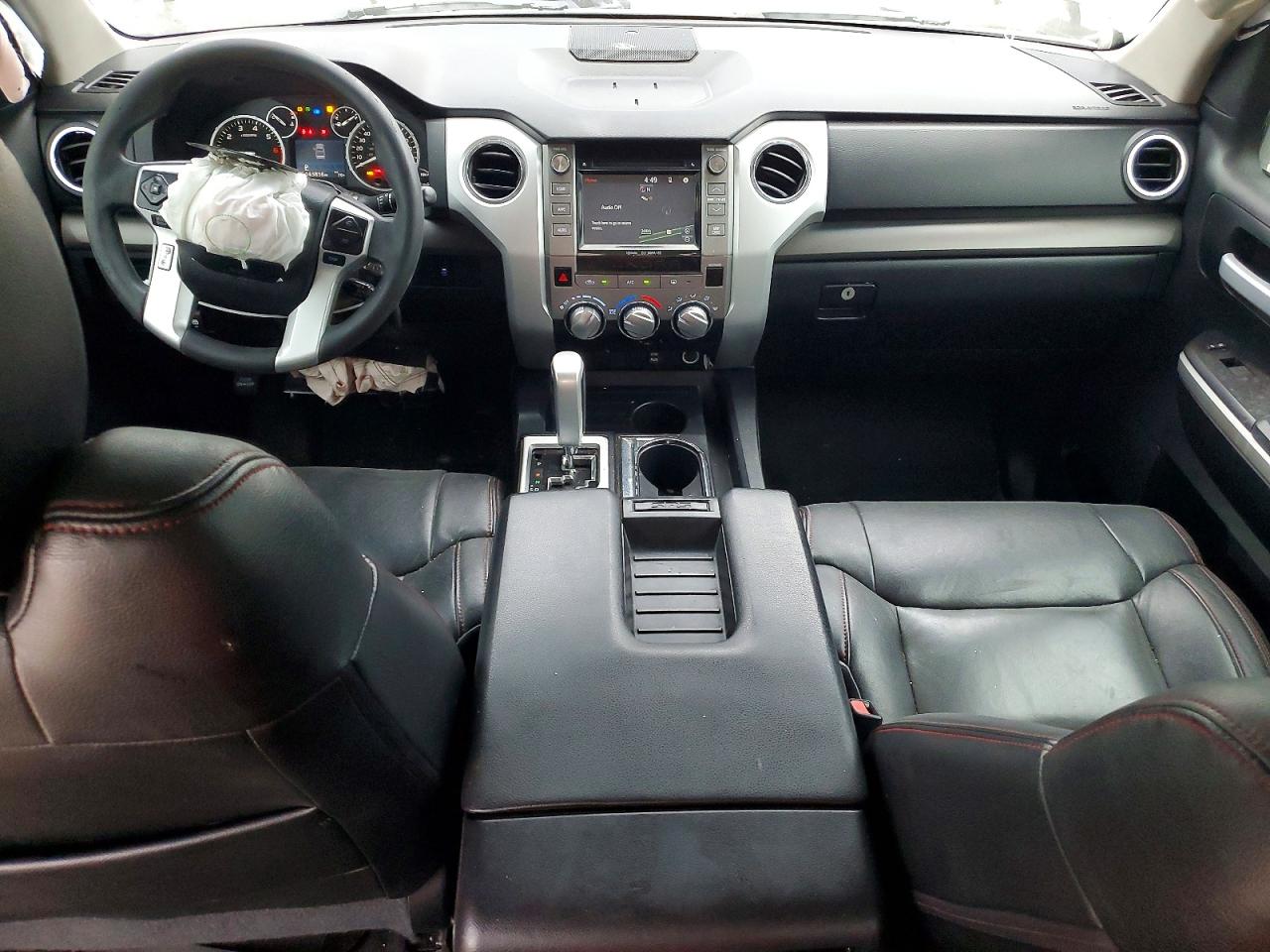 Toyota Tundra Crewmax Sr5