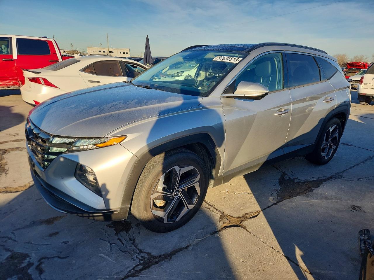 Salvage Hyundai TUCSON Image