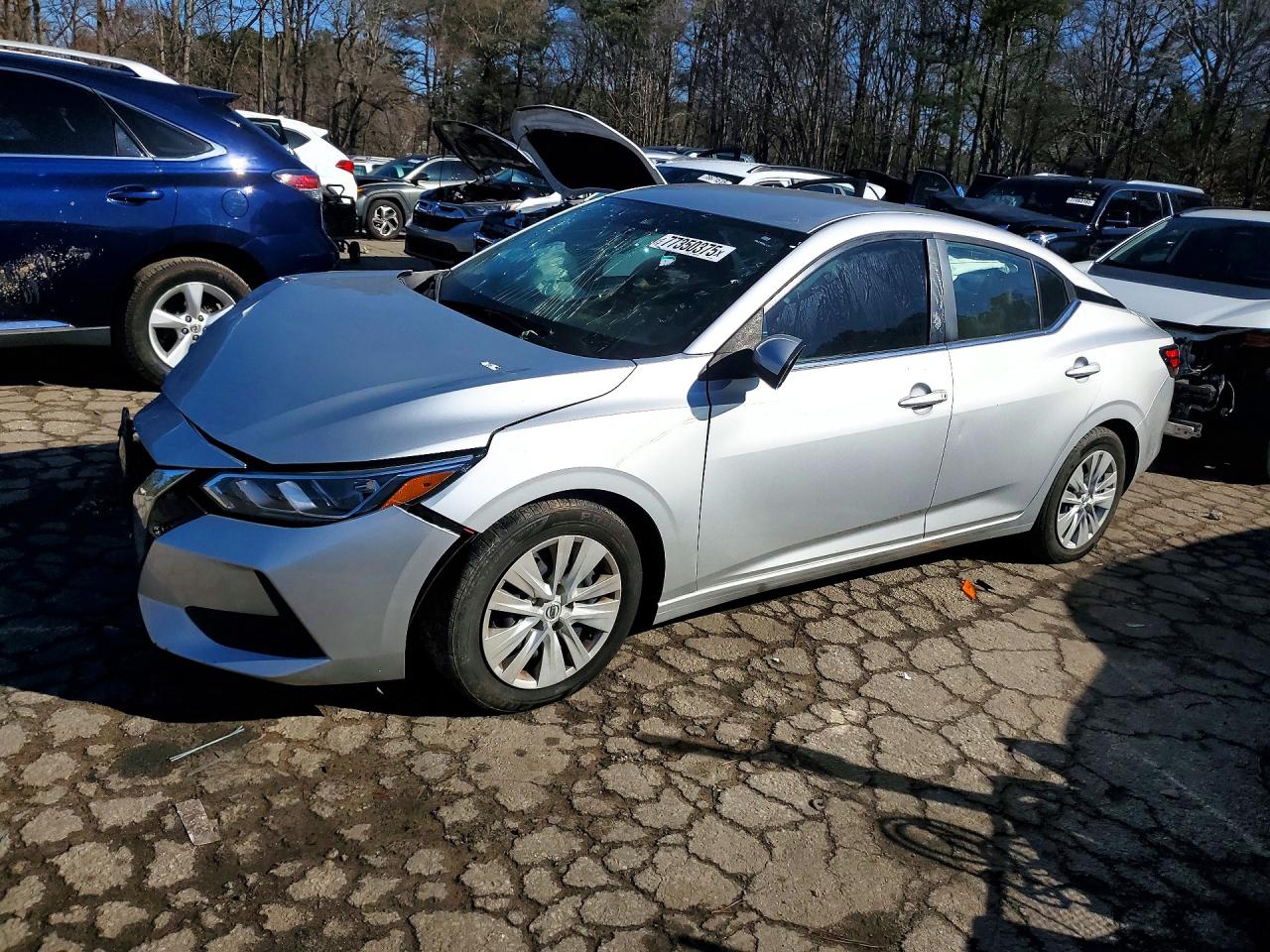 Salvage Nissan Sentra Image