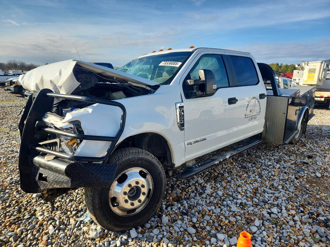 Salvage Ford F-350 Image