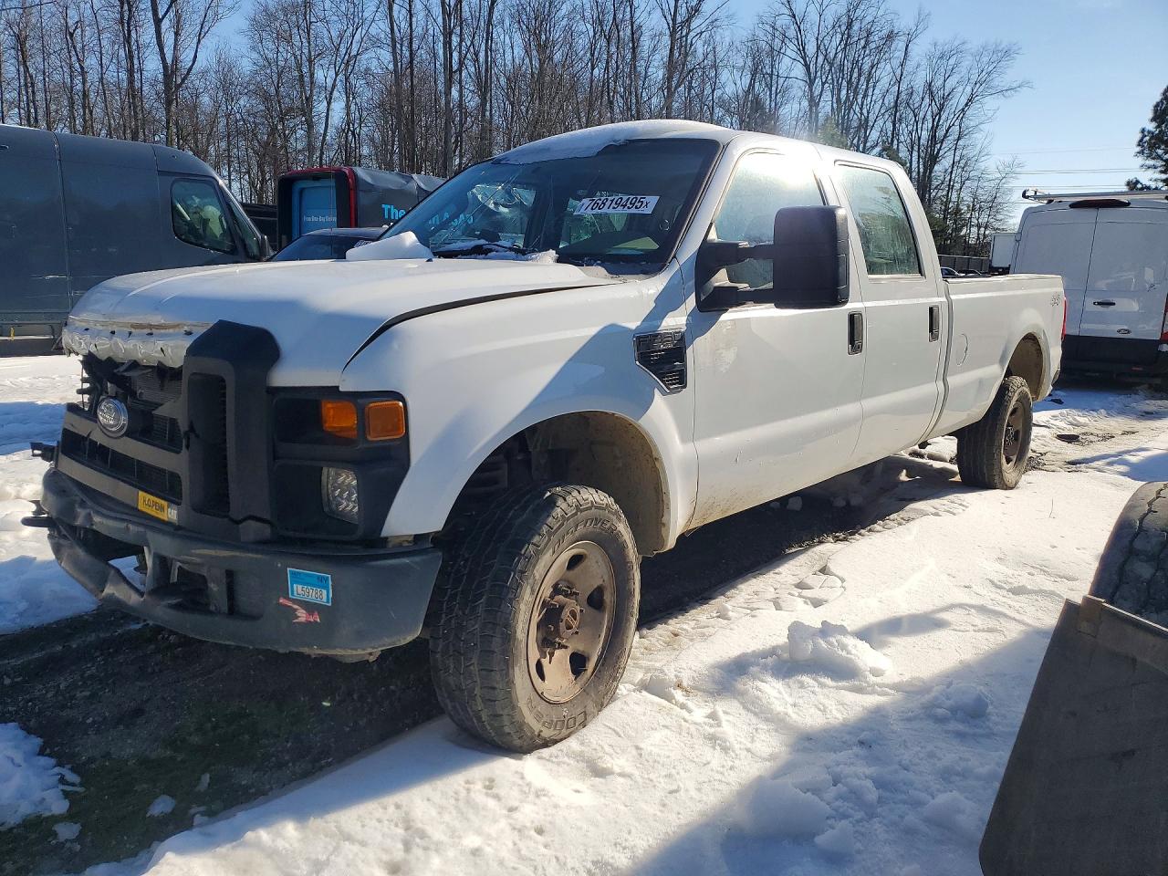 Salvage Ford F-350 Image