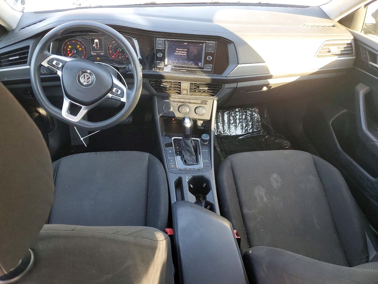 Volkswagen Jetta S