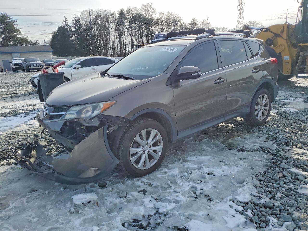 Salvage Toyota RAV4 Image