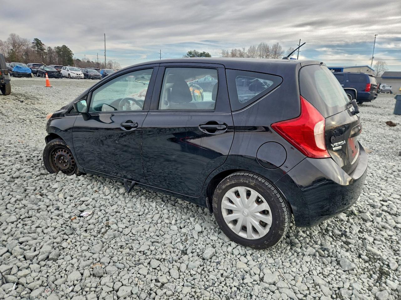 Nissan Versa S