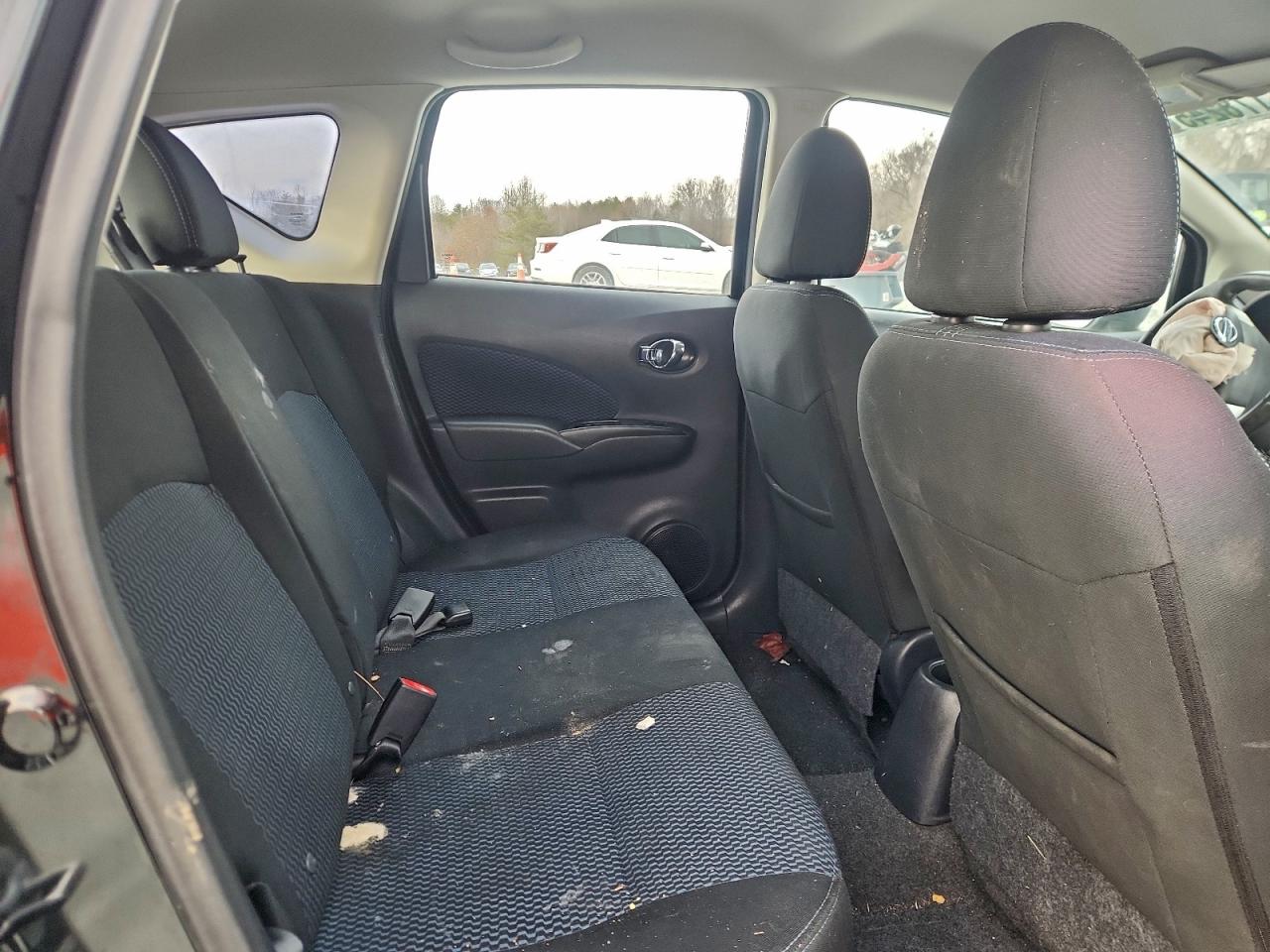 Nissan Versa S