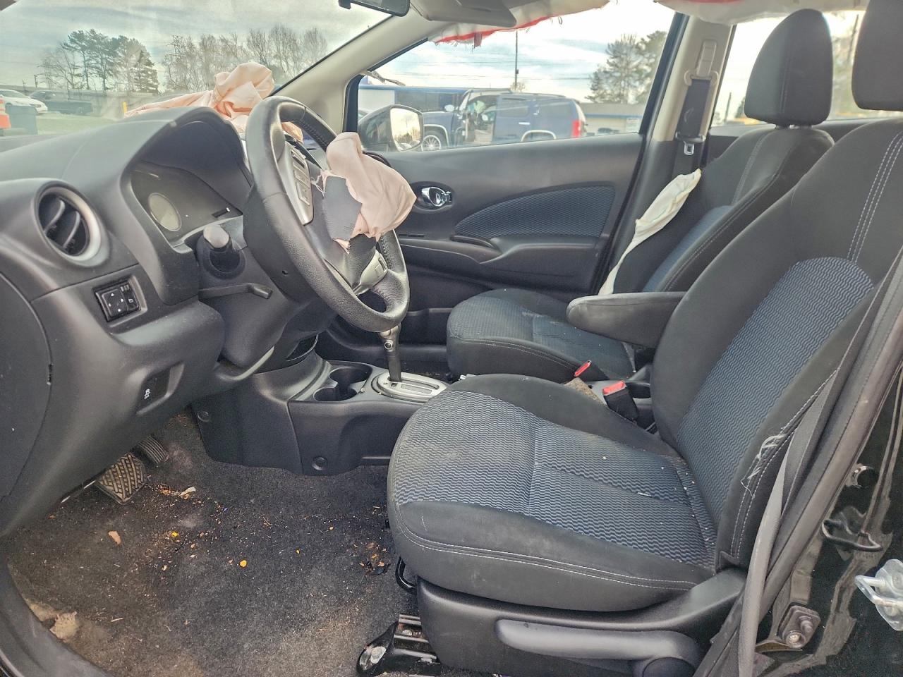 Nissan Versa S