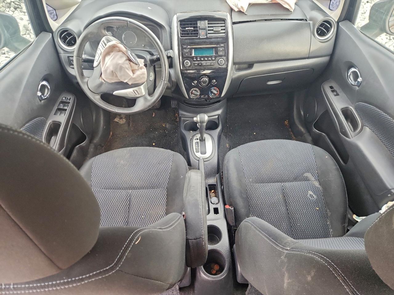 Nissan Versa S