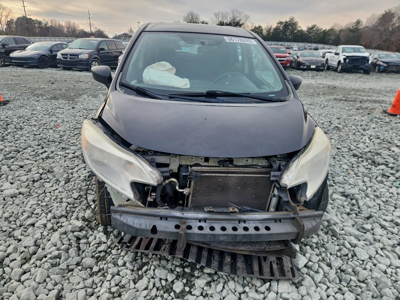 Nissan Versa S