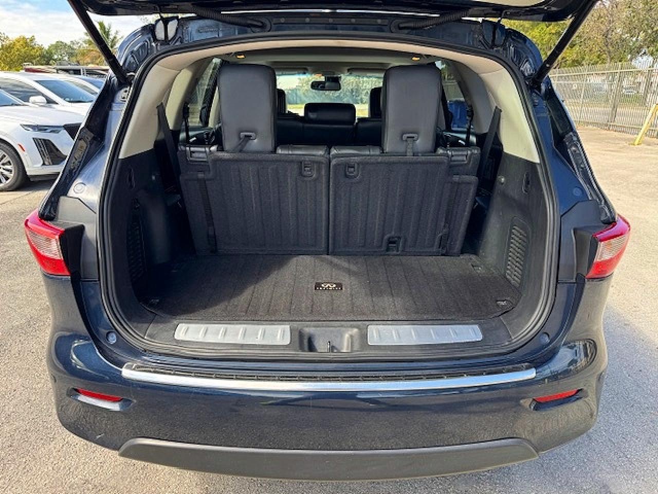 INFINITI Qx