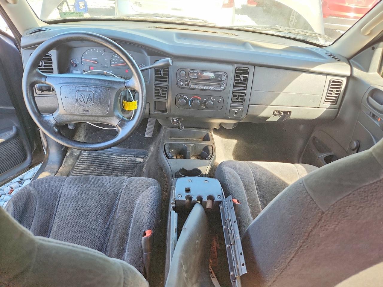 Dodge Dakota Sxt