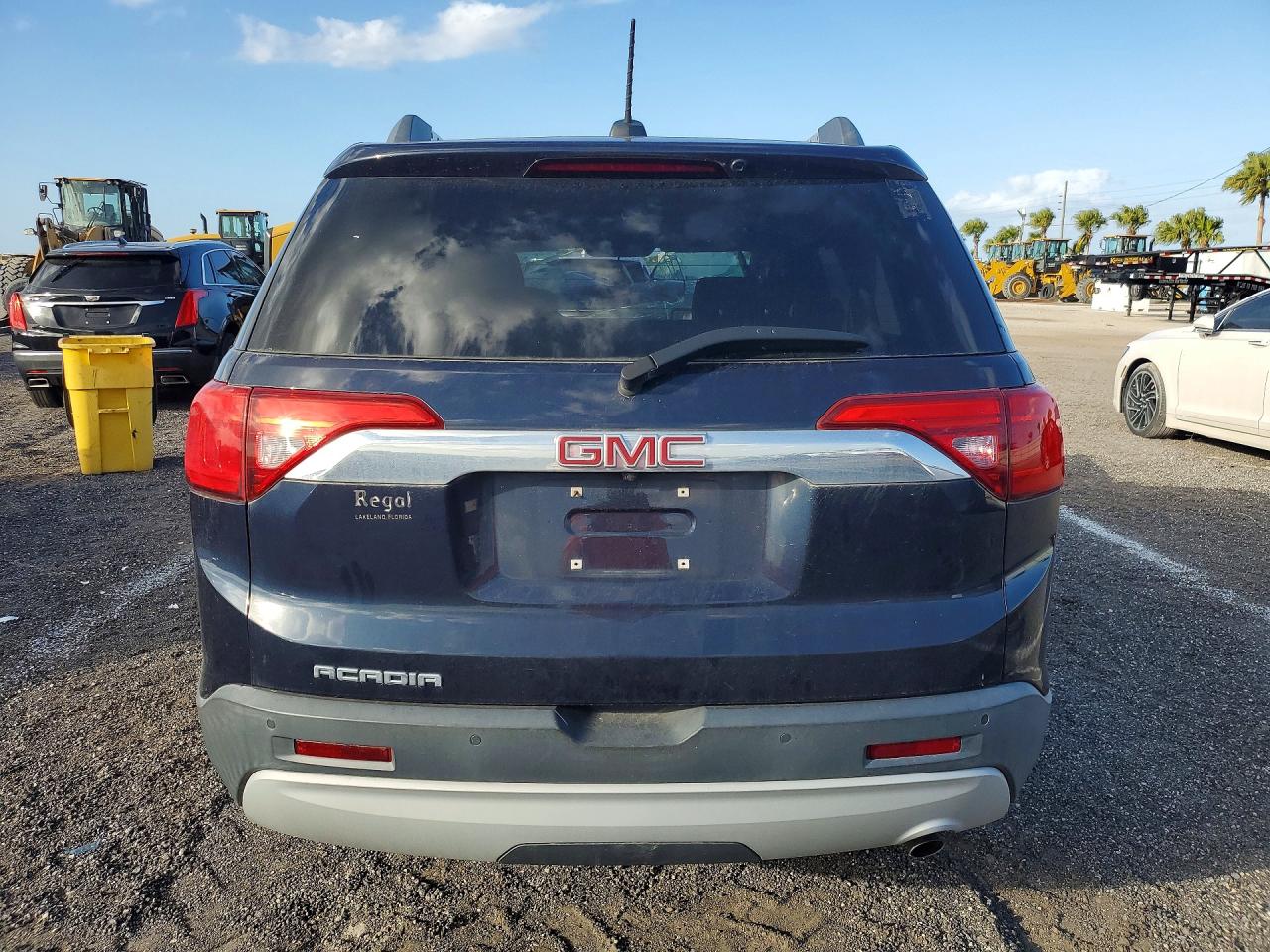 GMC Acadia Sle