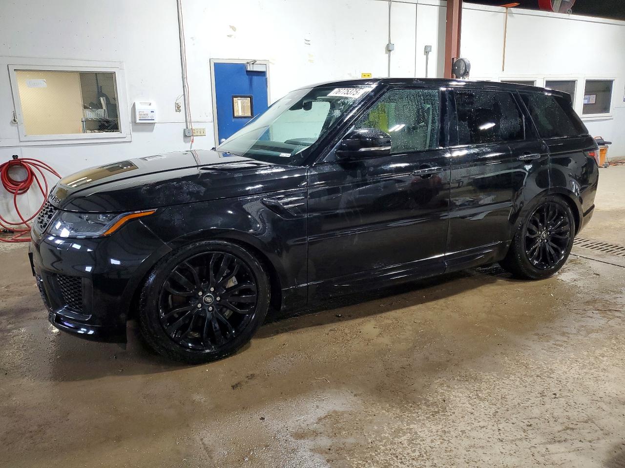 Salvage Land Rover Range Rover Image