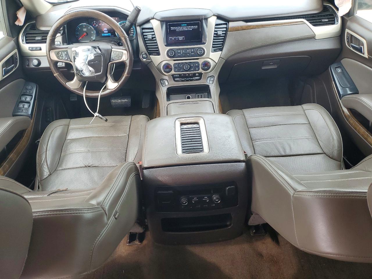 GMC Yukon Denali