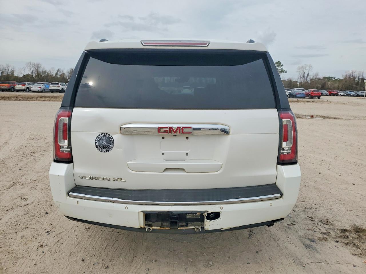 GMC Yukon Denali