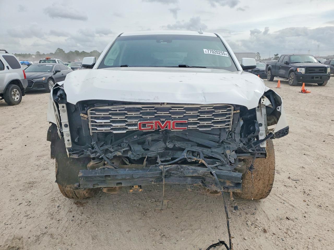 GMC Yukon Denali