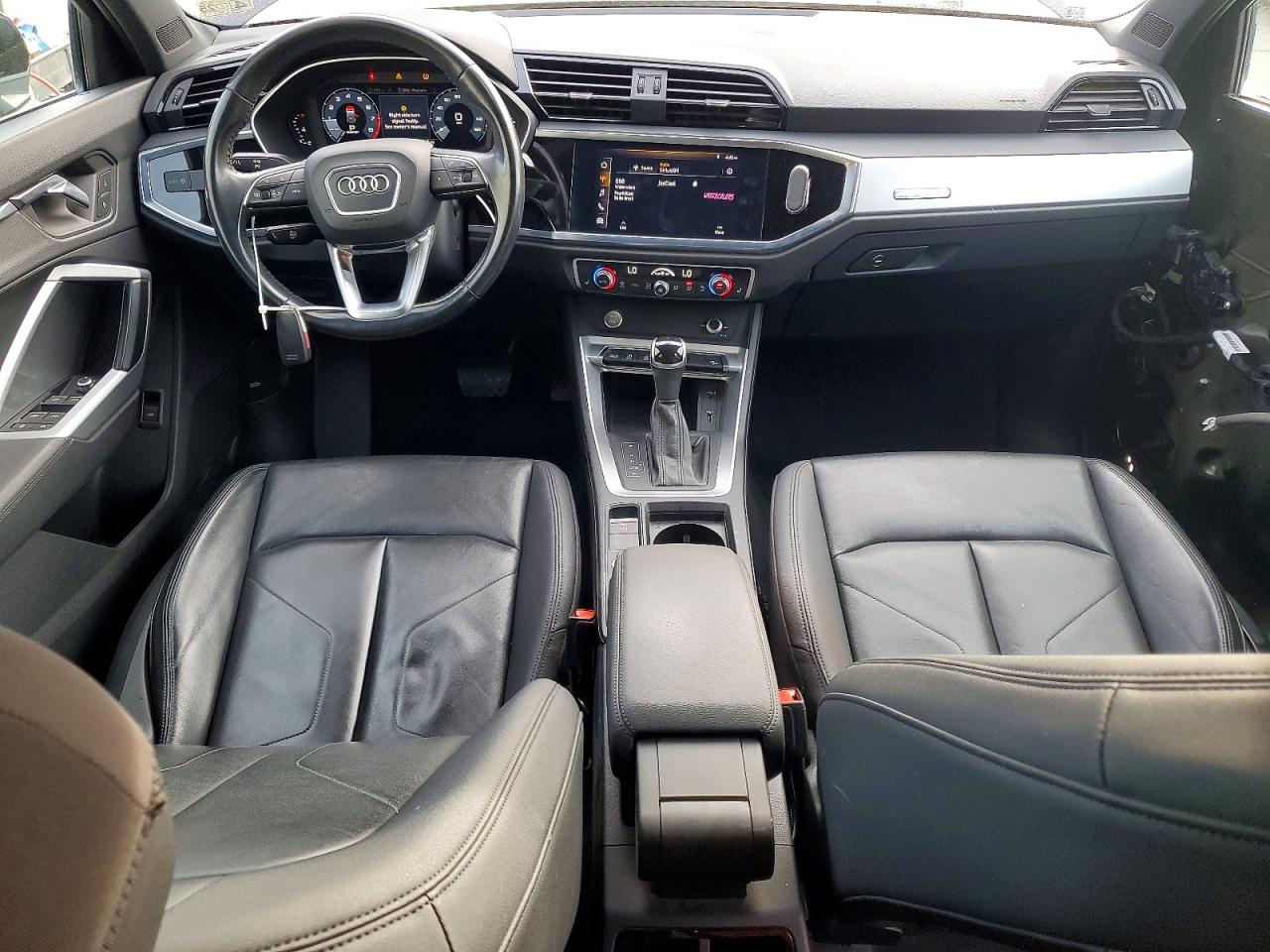 Audi Q3 Premium