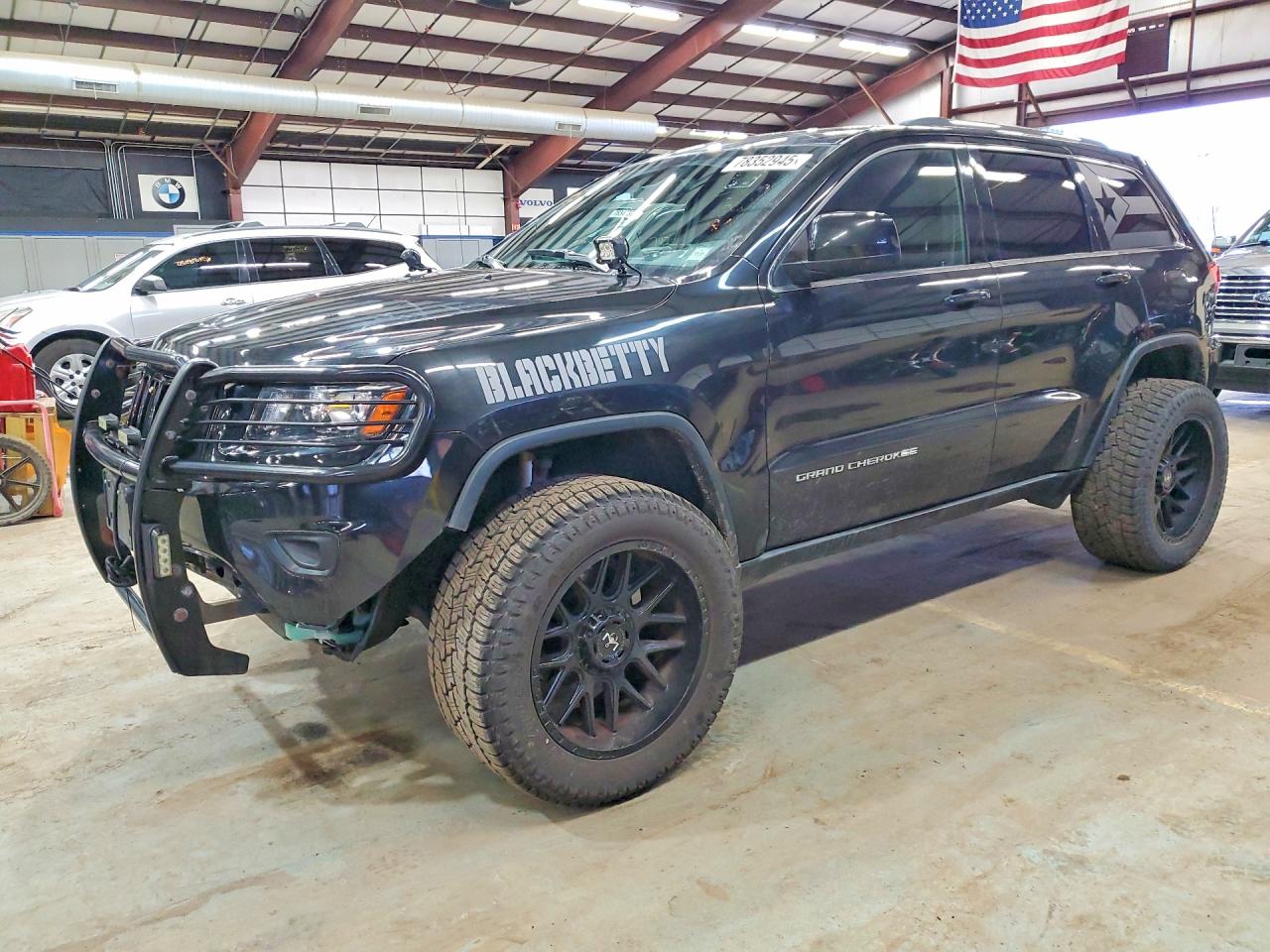 Salvage Jeep Grand Cherokee Image